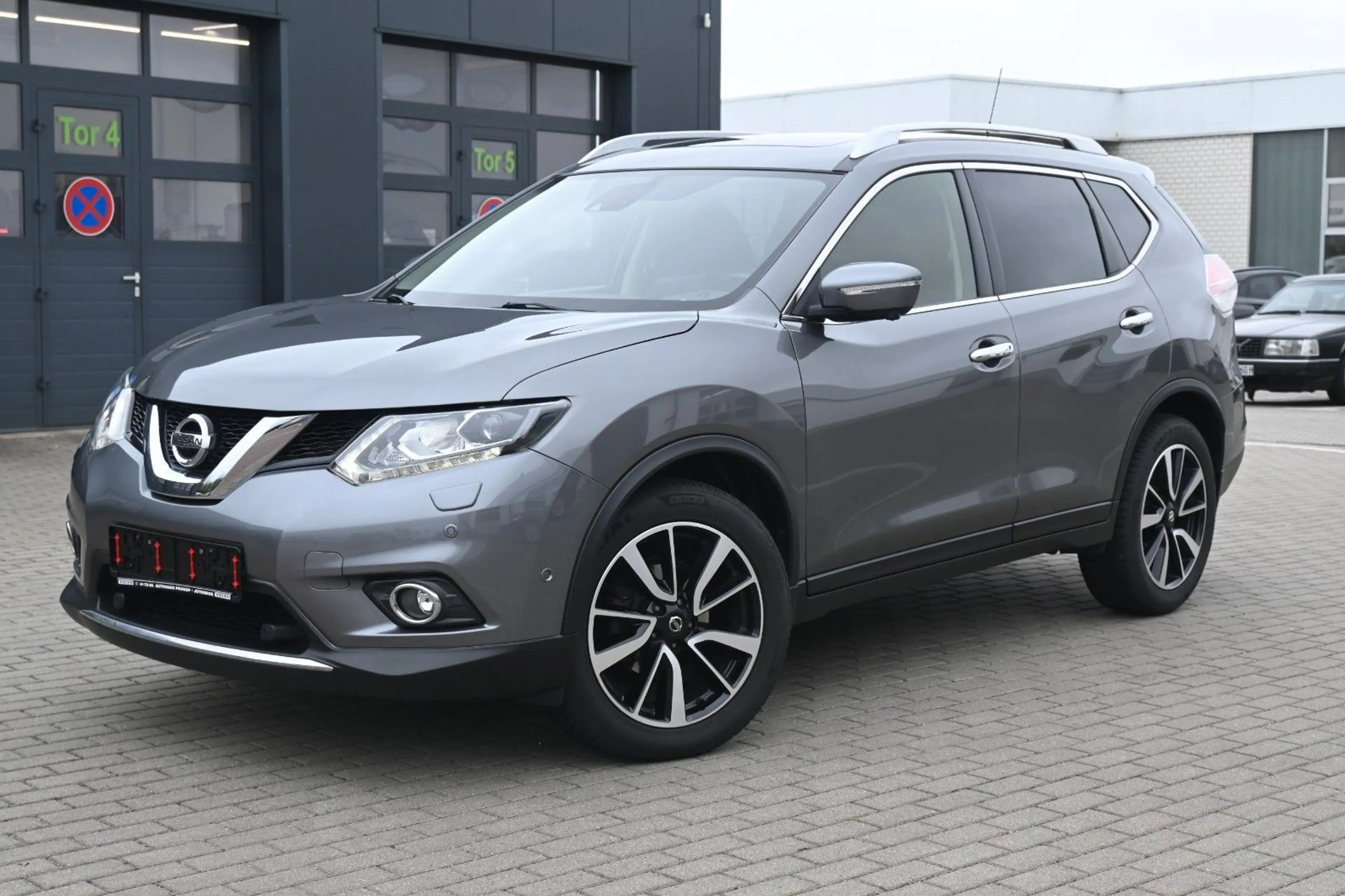 Nissan X-Trail 1.6 DIG-T Schalter Tekna 4x2*360°*Pano