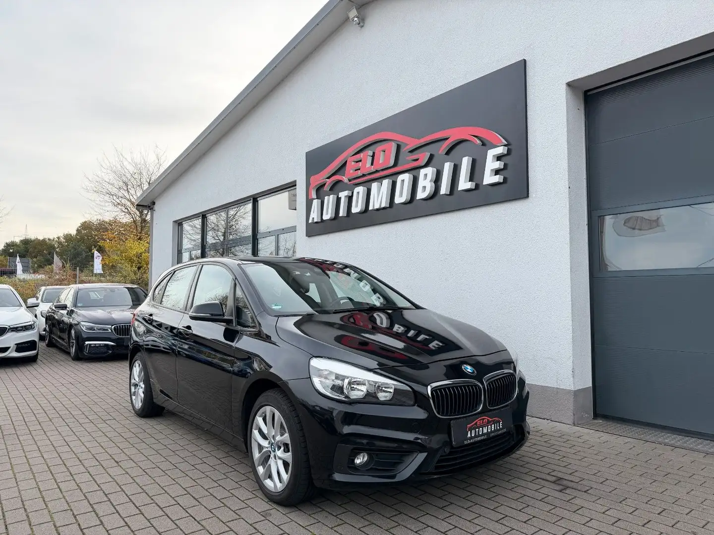 BMW 225 Active Tourer XE Advantage*iPerformance*LED* Noir - 1