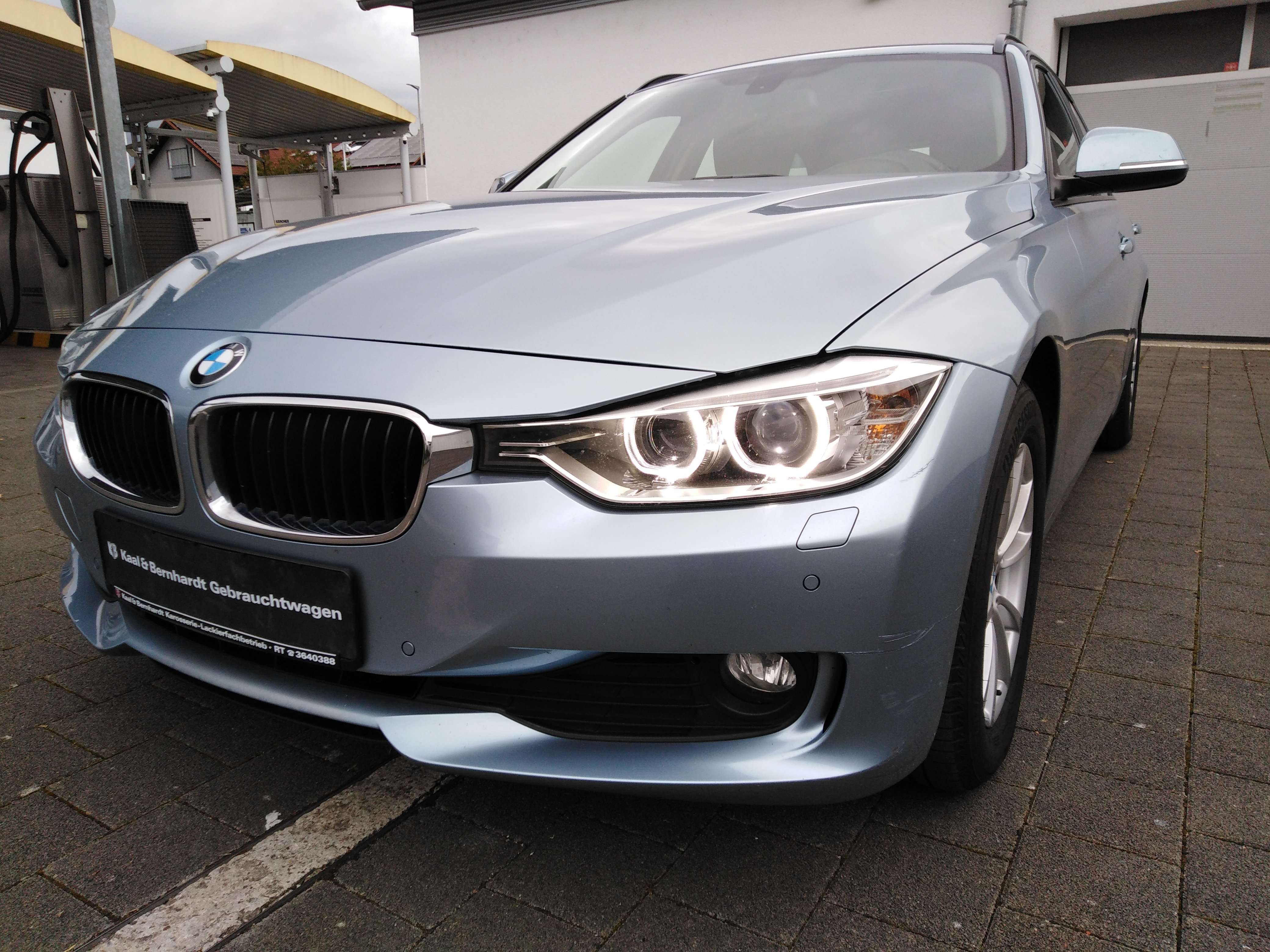 Second hand Bmw 3 Series 320