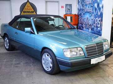 A124 CE300-24V Sportline Cabriolet mit 45.315km