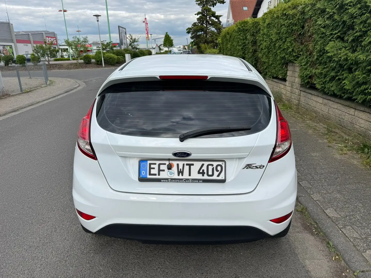 Ford Fiesta Fiesta Van TDCi Basis Weiß - 2