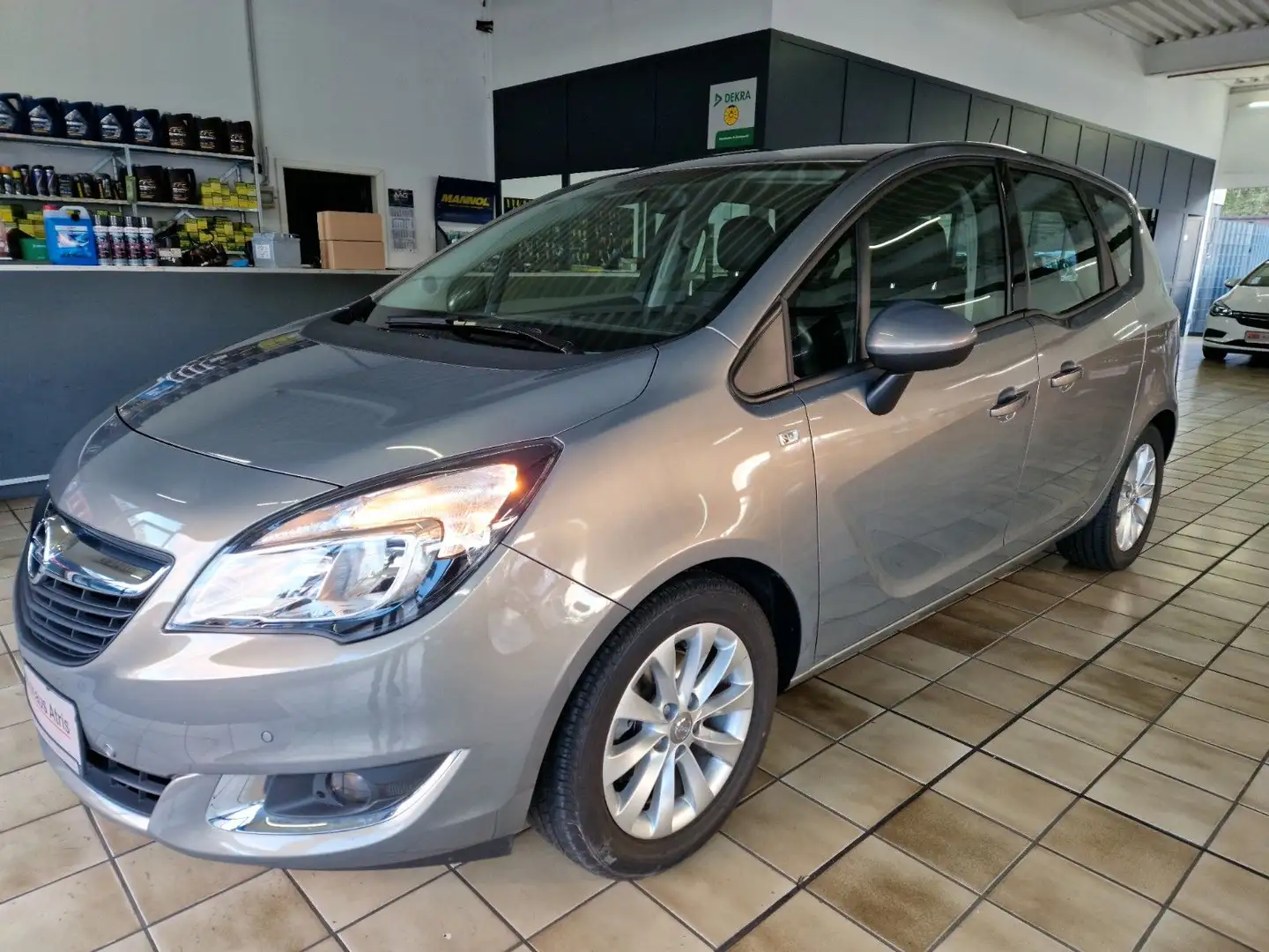Opel Meriva B Style Grau - 2