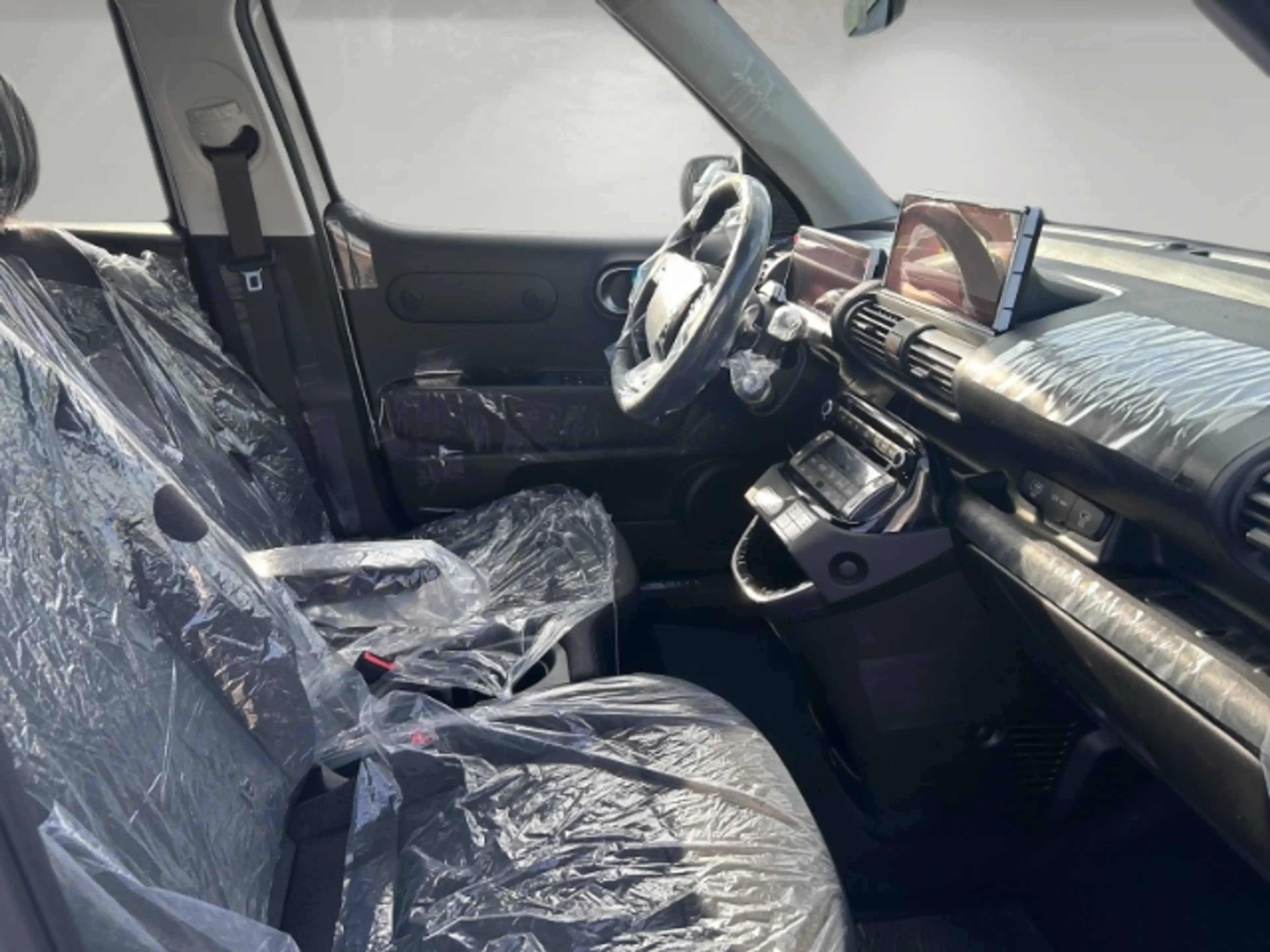 Hyundai Inster 42 kWh Trend Wärmepumpe/Navi/Lenkrad/Sitzheizung/P — photo 14