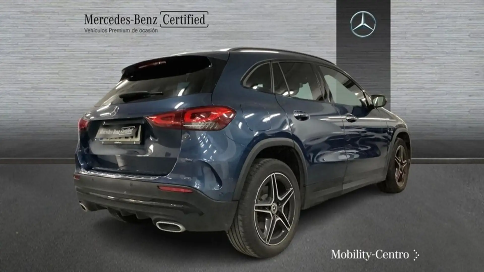 Mercedes-Benz GLA 250 4Matic 8G-DCT Azul - 2