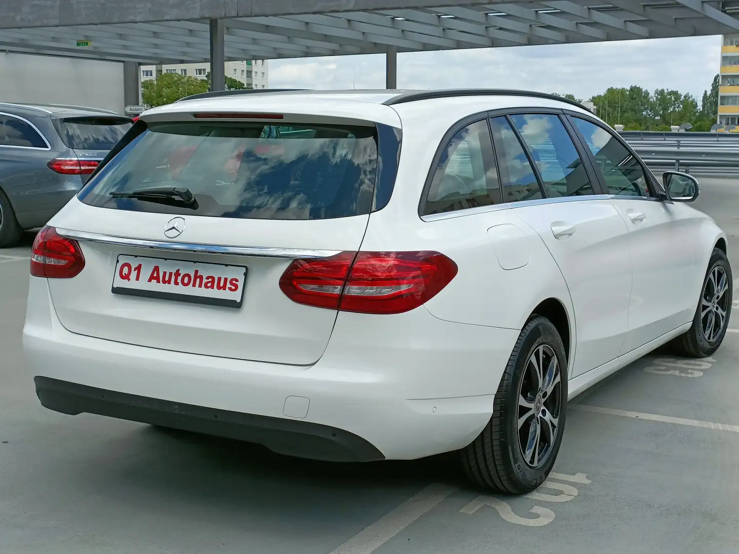 Mercedes-Benz C 180 d 7G-TRONIC LED/NAVI/SIHZG/PARKASSIST+/TEMPOMAT Wit - 2