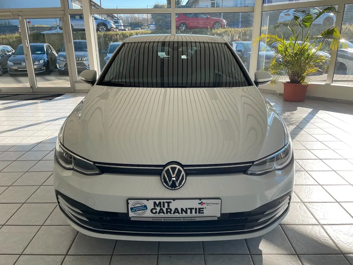 Volkswagen Golf VIII Lim. Active *LED*NAVI*DAB*AppleCP*ACC* Blanc - 2