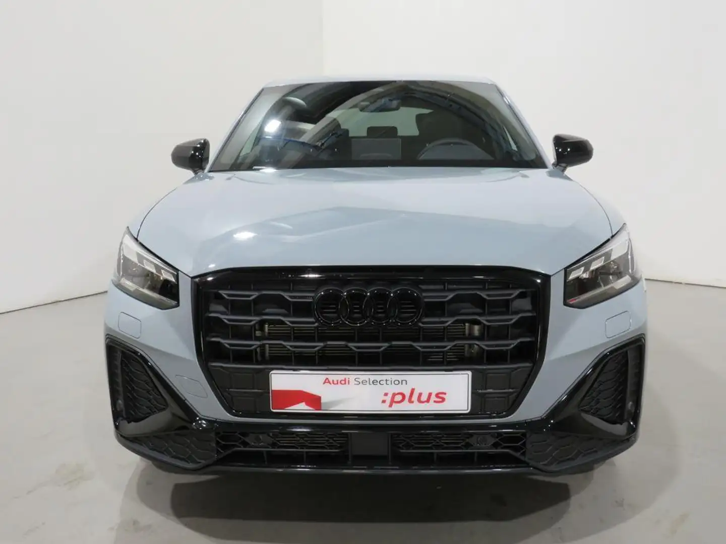 Audi Q2 35 TDI Adrenalin Black edition S tronic 110kW Grau - 2