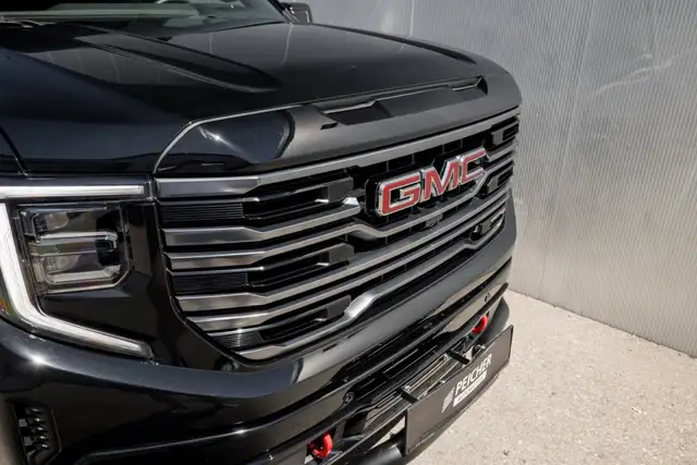 GMC Sierra view 9