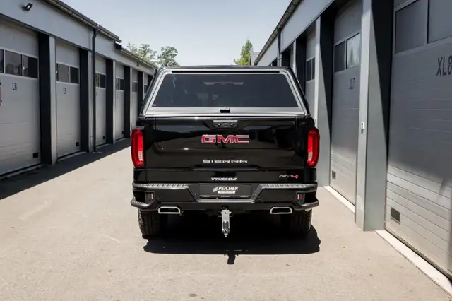GMC Sierra view 5
