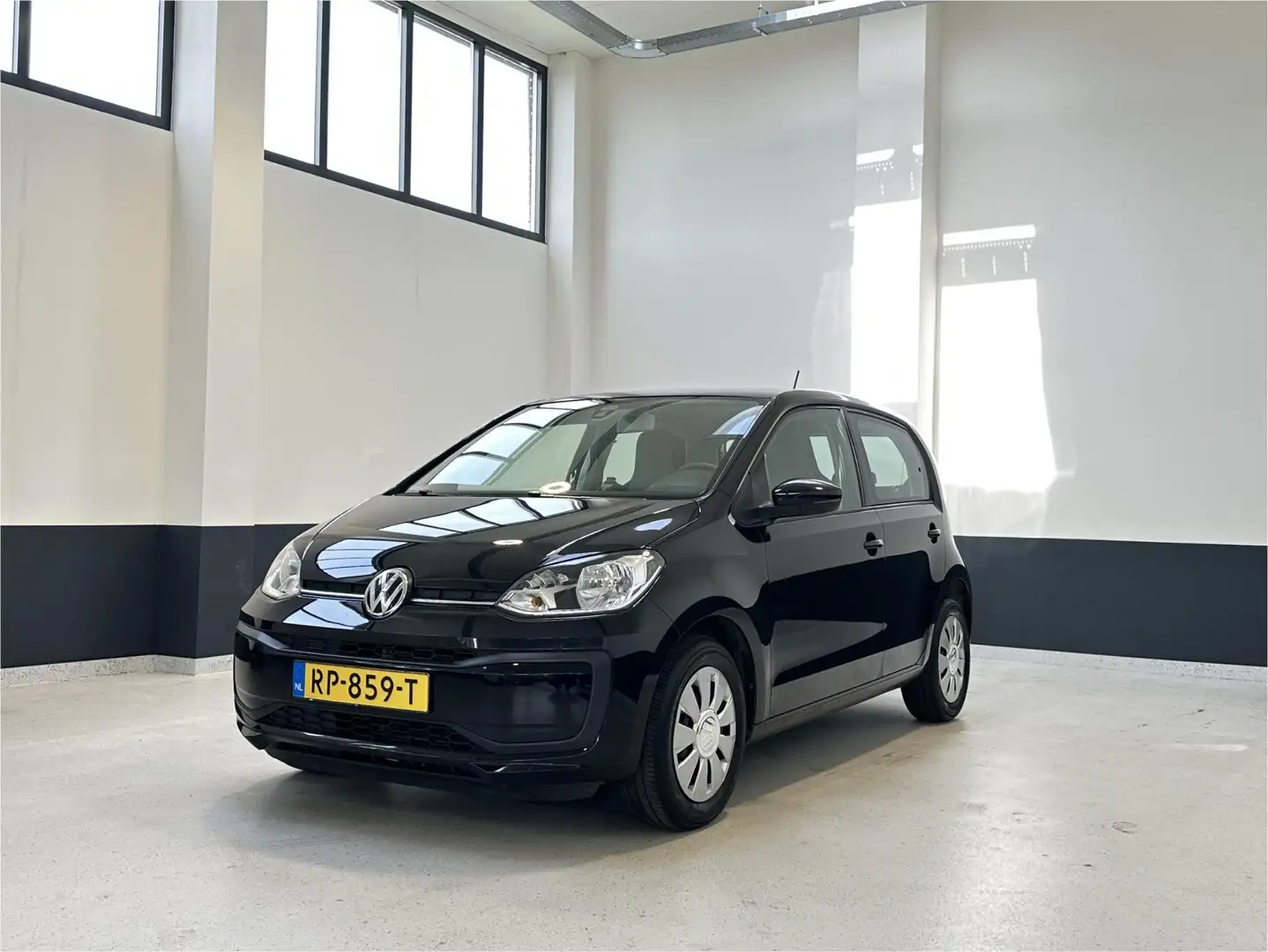 Volkswagen up! 1.0 BMT move up! | NL | Airco| Bluetooth | Zwart - 2