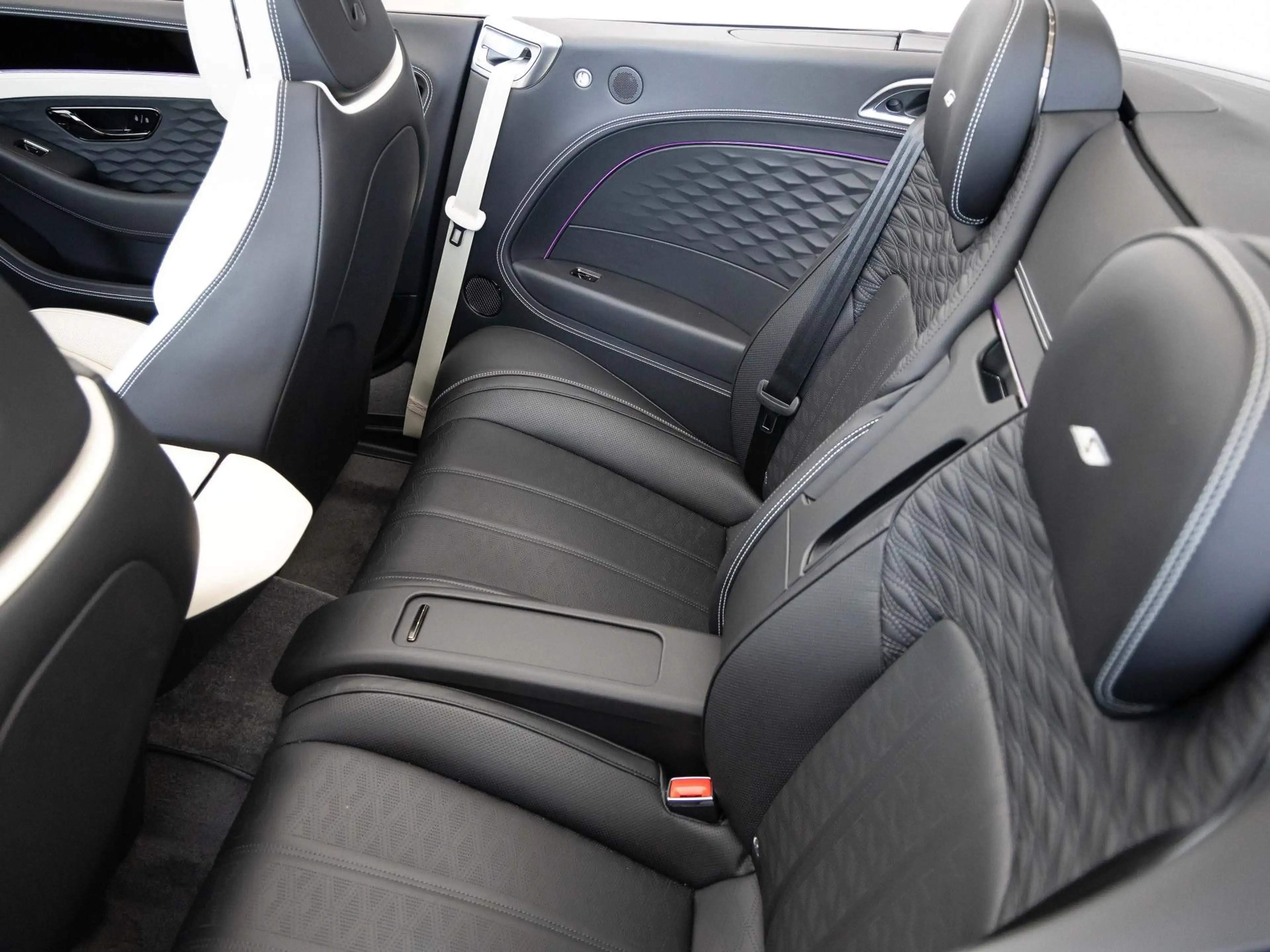 Bentley Continental GTC S (MY26) BENTLEY FRANKFURT — photo 10
