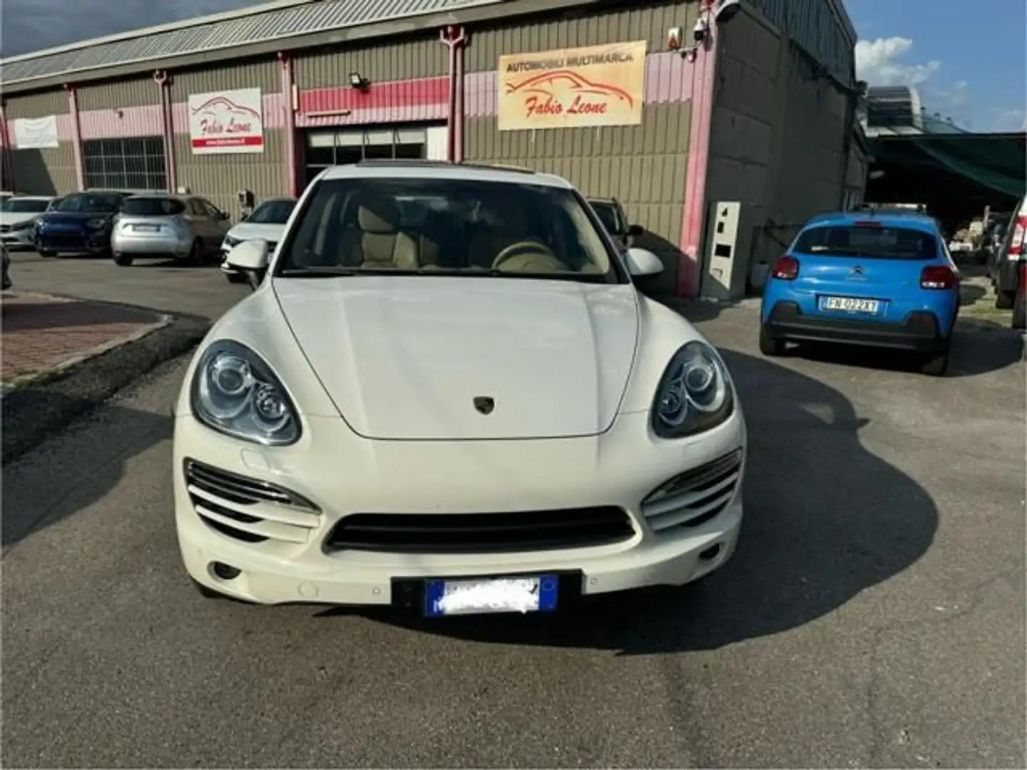 Porsche Cayenne 3.0 Diesel Bianco - 2