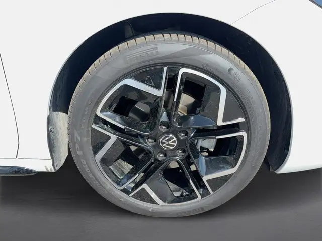 Volkswagen Passat view 7