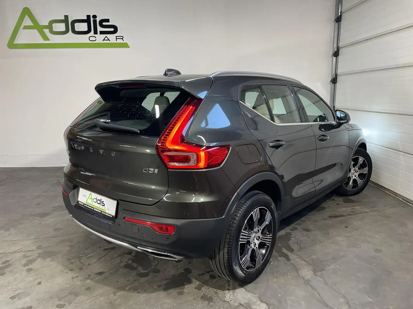 Volvo XC40 2.0 D3 150 CV GEARTRONIC INSCRIPTION GPS Gris - 2