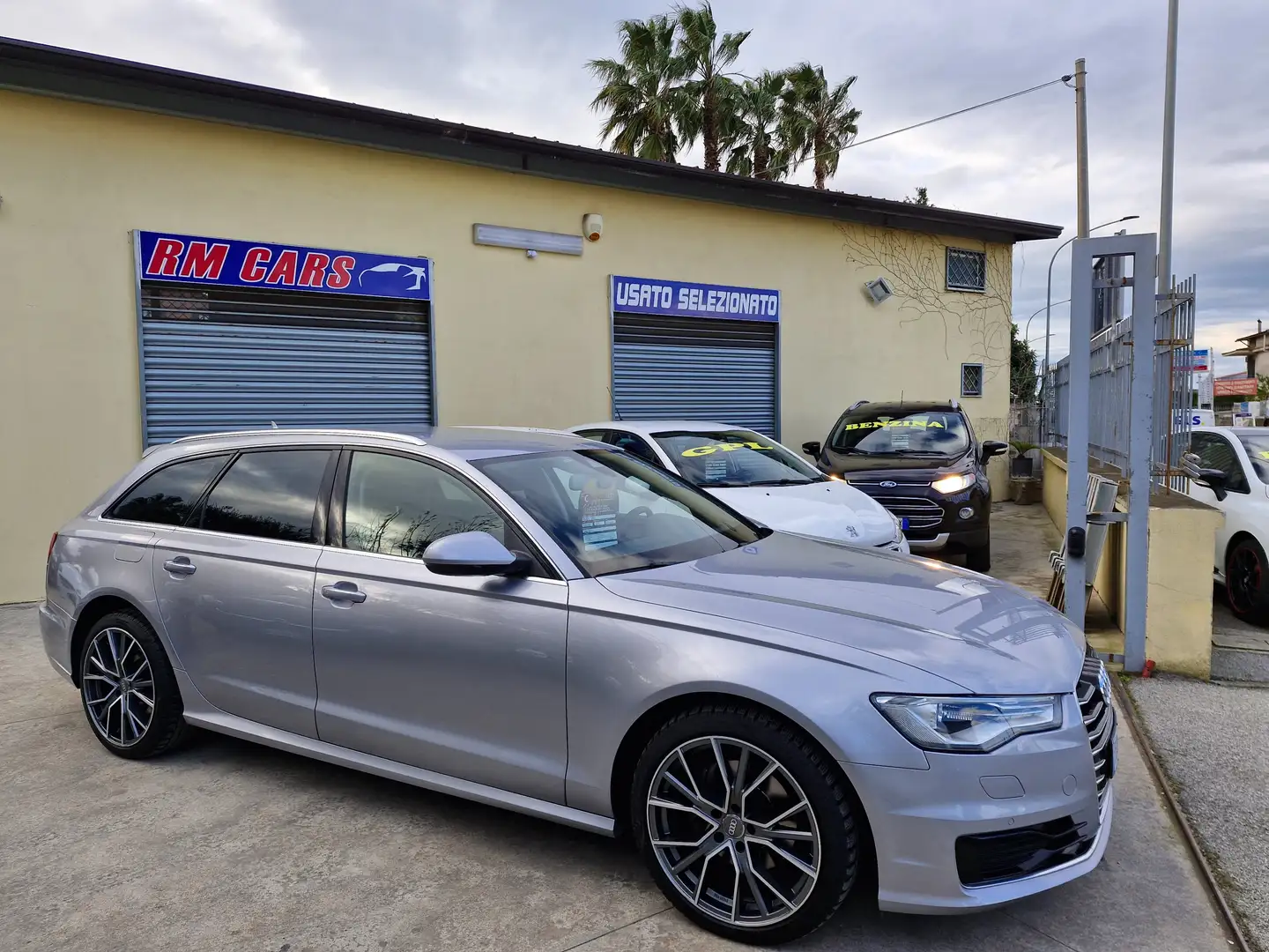 Audi A6 AUDI A6 2.0 TDI 190CV S-TRONIC ULTRA Grijs - 2