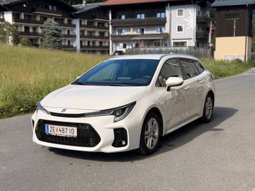 Swace 1,8 HEV E-CVT Shine Shine