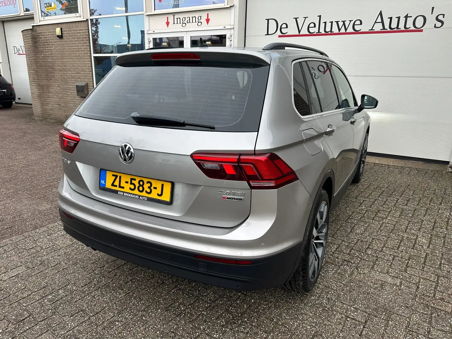 Volkswagen Tiguan 2.0 TSI 4Motion Highline | Trekhaak| Leder Gris - 2