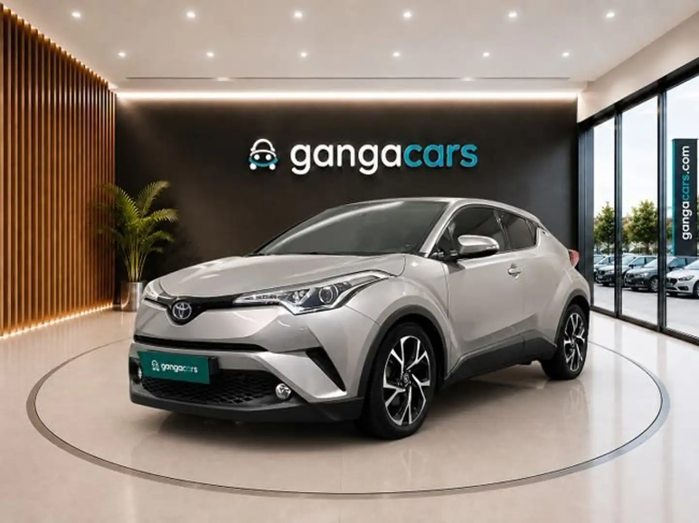 Toyota C-HR 125H Advance Plateado - 1