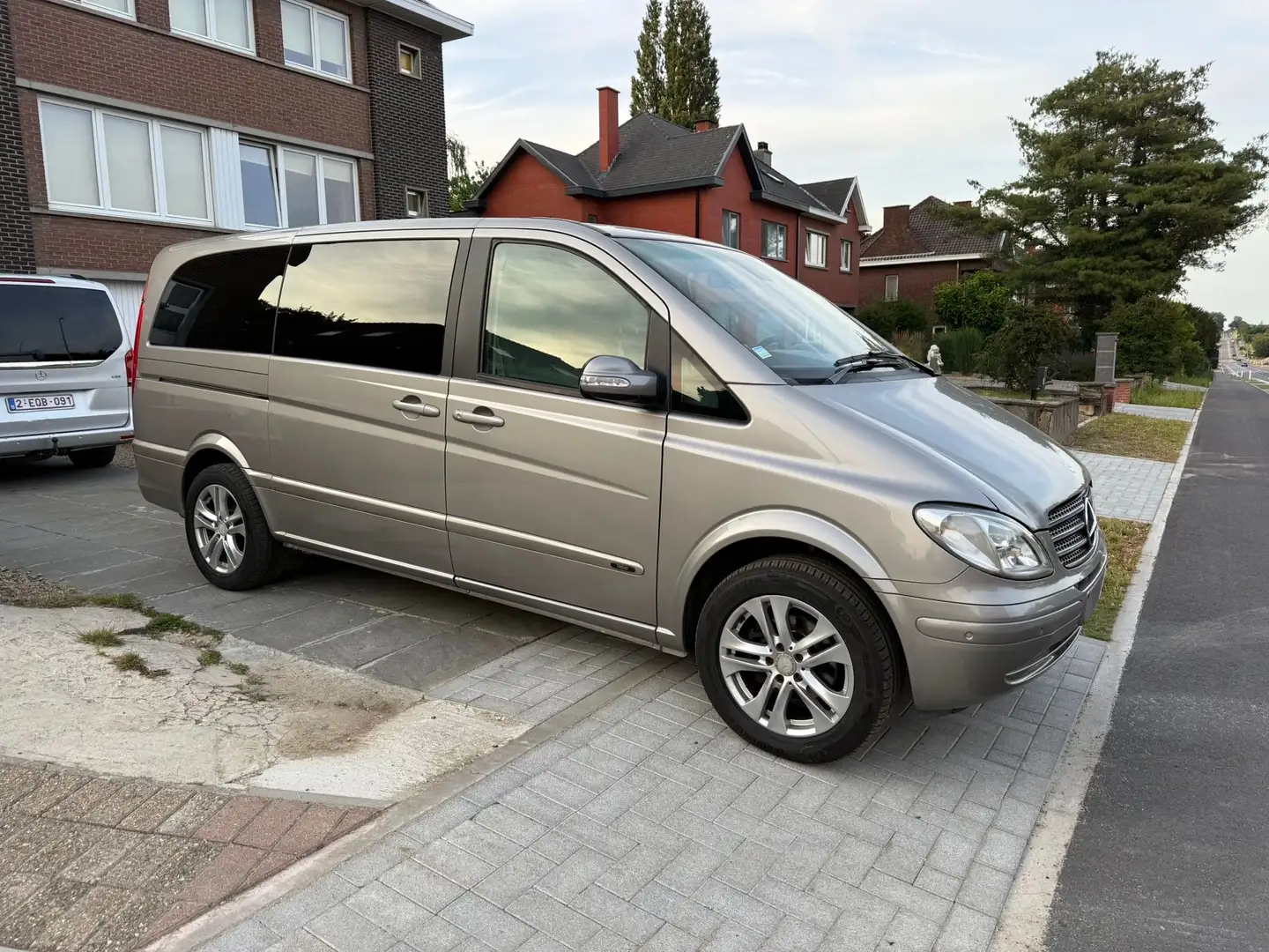 Mercedes-Benz Viano 2.2 CDI extralang Automatik 4Matic Ambiente DPF - 2