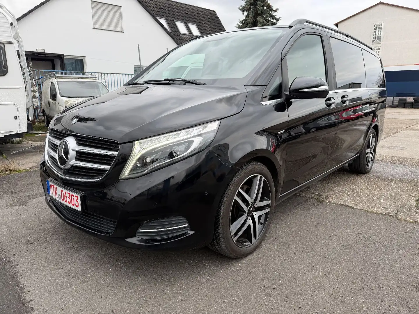 Mercedes-Benz V 250 V -Klasse V 250 CDI/BT EDITION 1 Schwarz - 1