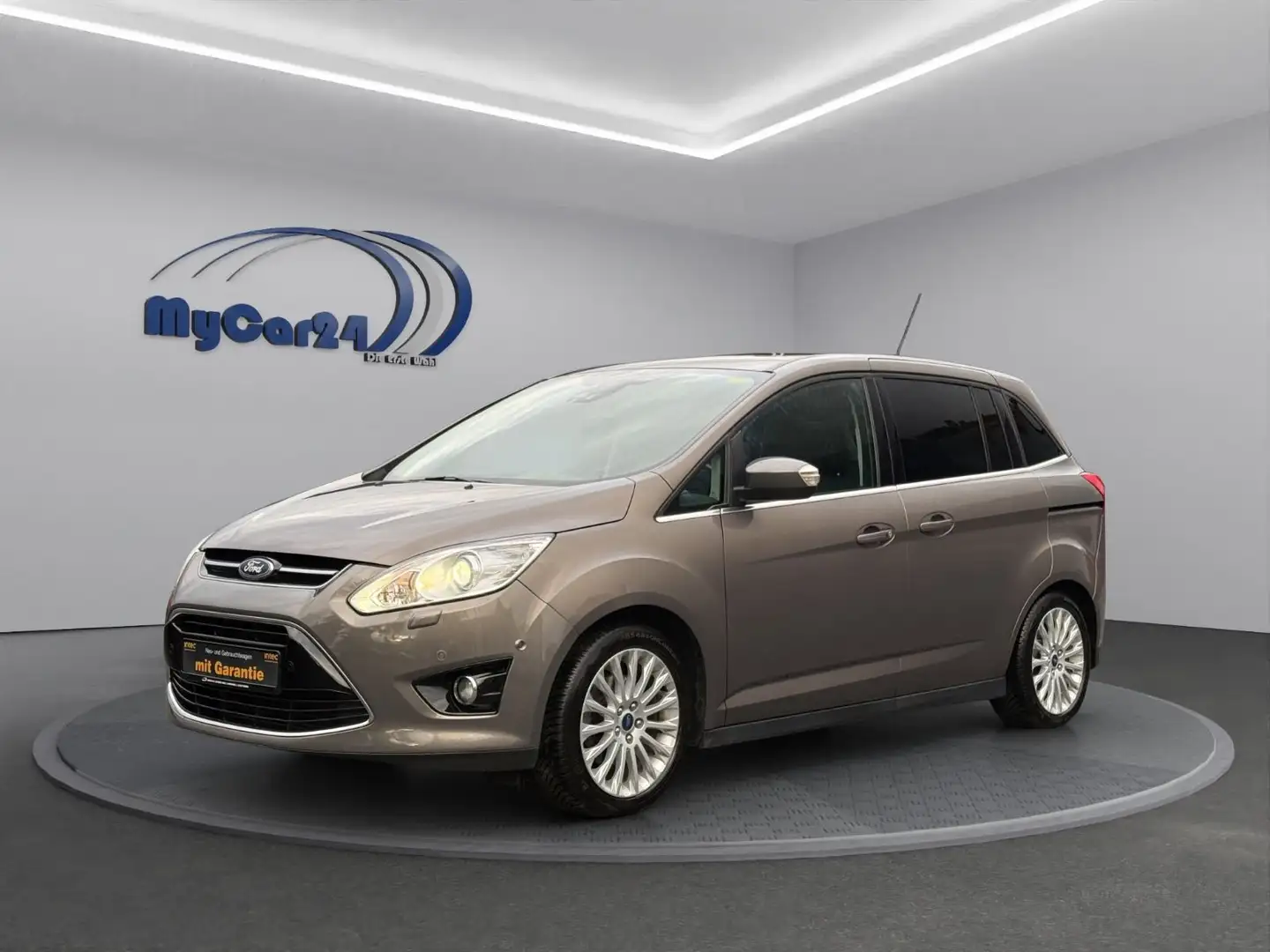 Ford Grand C-Max 2.0| Autom.|Pano|AHK|Garantie Brun - 1