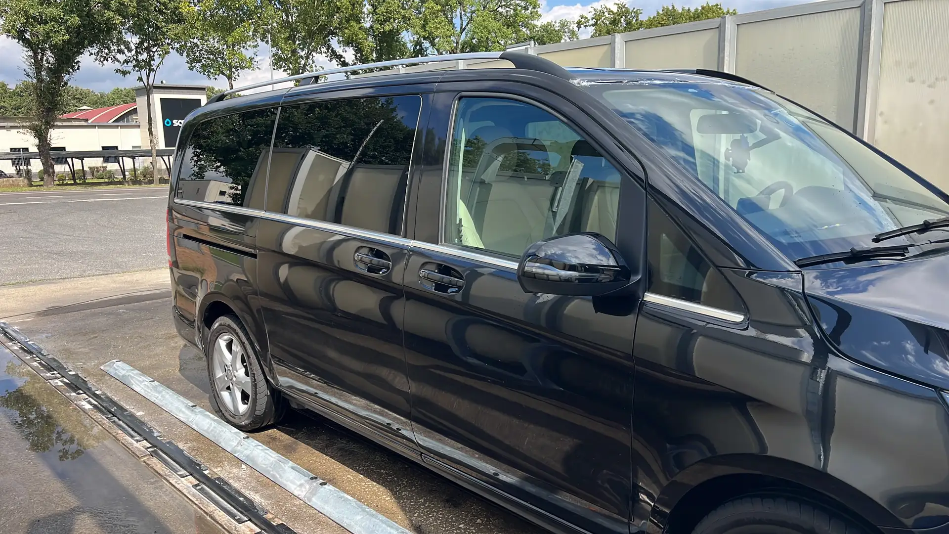Mercedes-Benz V 220 - 1