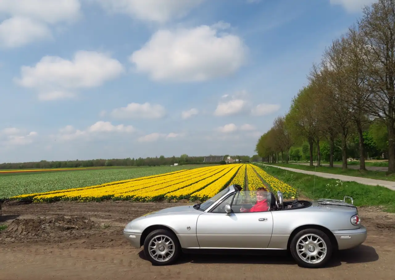 Mazda MX-5 1.6i-16V, foto 2
