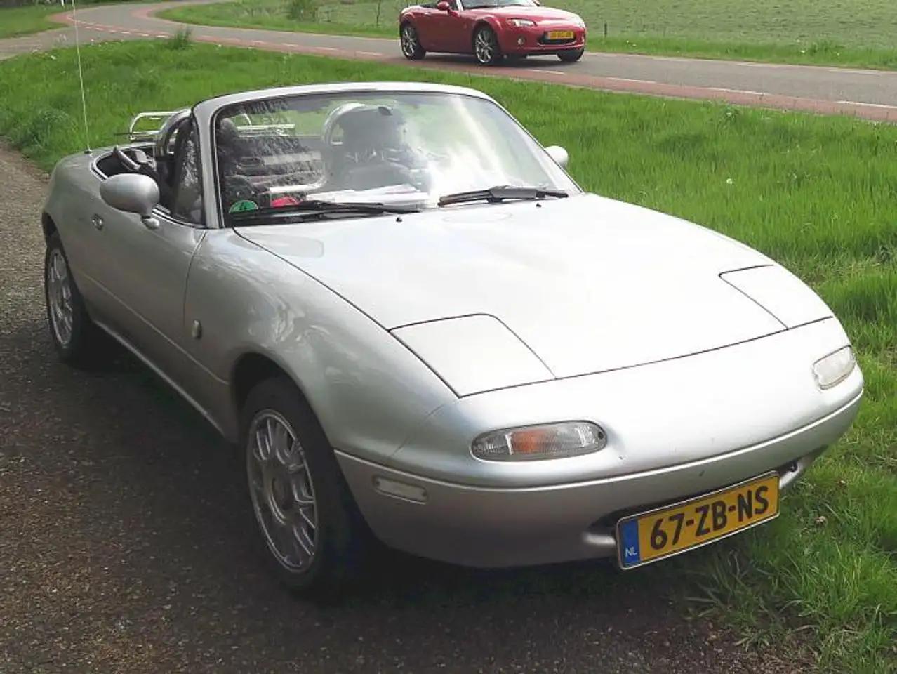 Mazda MX-5 1.6i-16V, foto 3