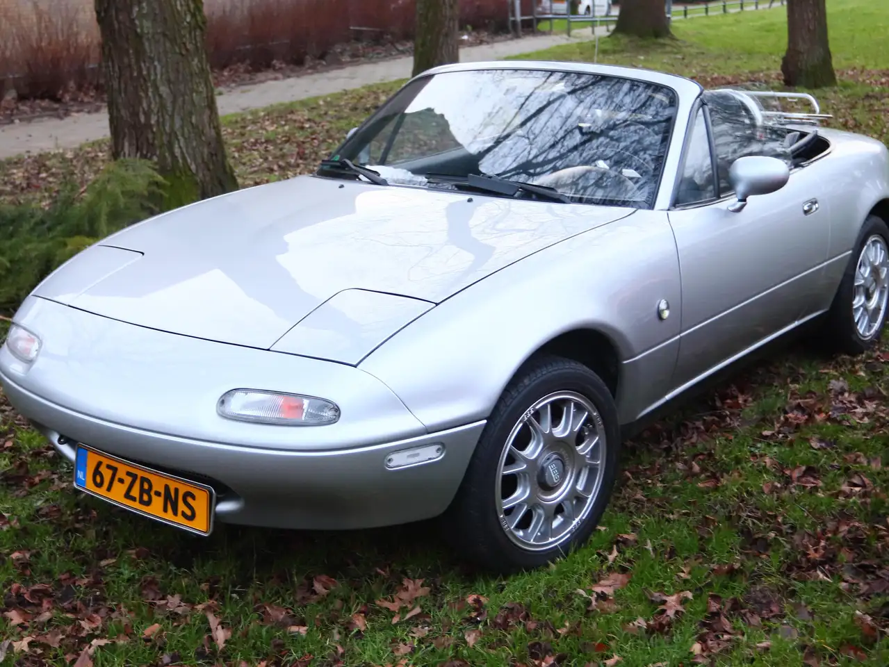 Mazda MX-5 1.6i-16V, foto 4