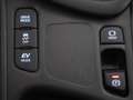 Toyota Yaris 1.5 HYBRIDE GARANTIE TOT 2033* BLACK & WHITE BIJNA Wit - thumbnail 27