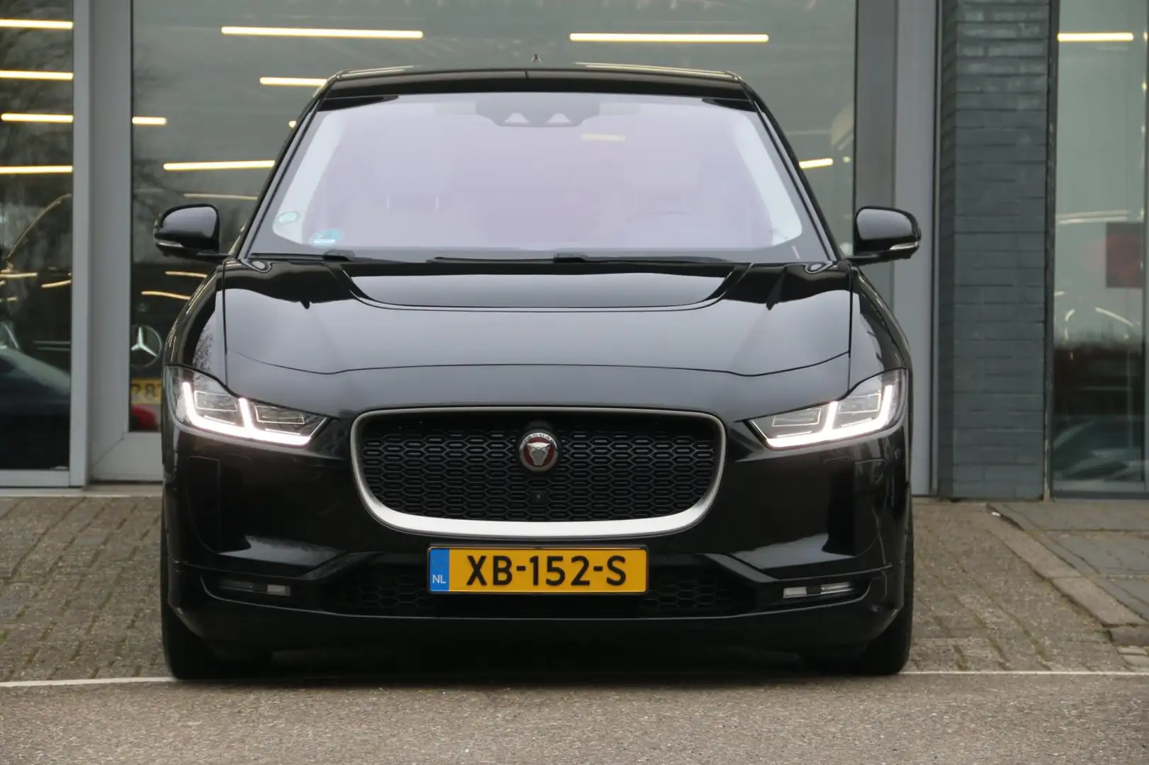 Jaguar I-Pace EV400 First Edition 90 kWh Schwarz - 2