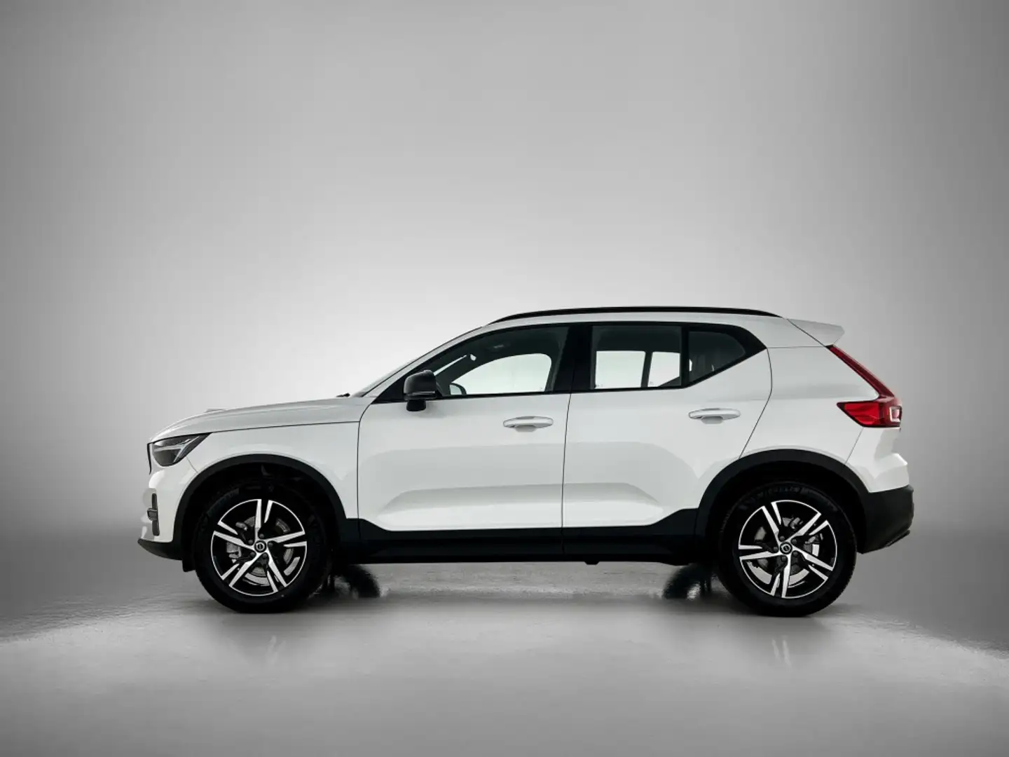 Volvo XC40 2.0 B4 Plus Dark | Trekhaak | Blis | Harman Kardon Blanco - 2