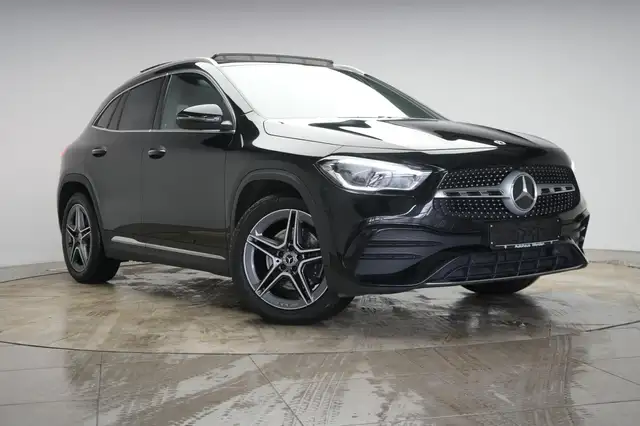 Mercedes-Benz GLA 220 d 8G-DCT AMG Line Distronic/Kamera/Pano/