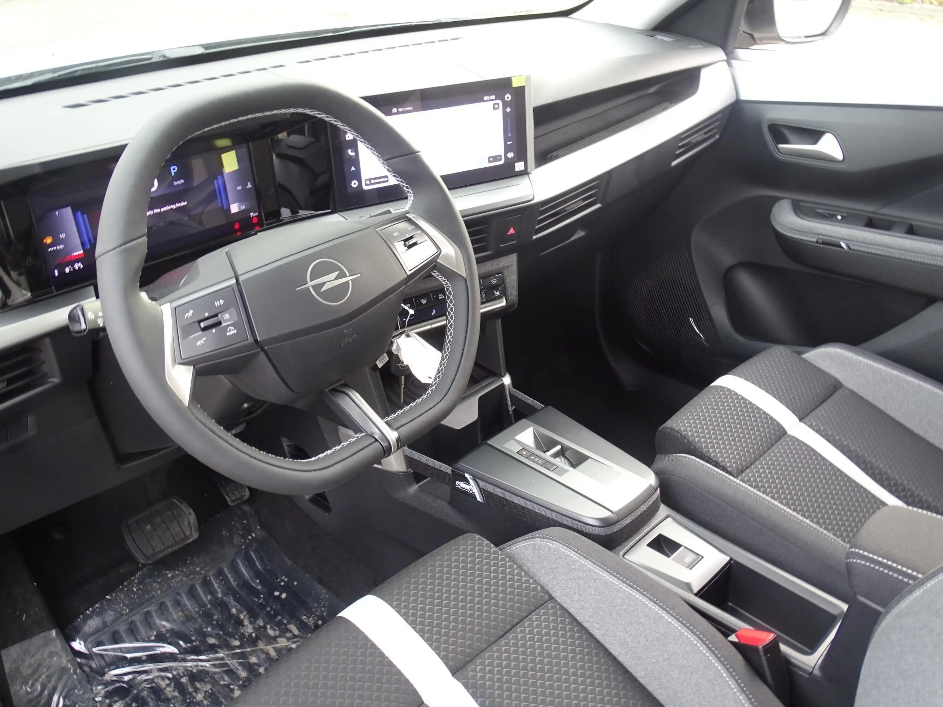 Opel Frontera 1.2 Turbo MHEV 100kW GS Verwacht — photo 12