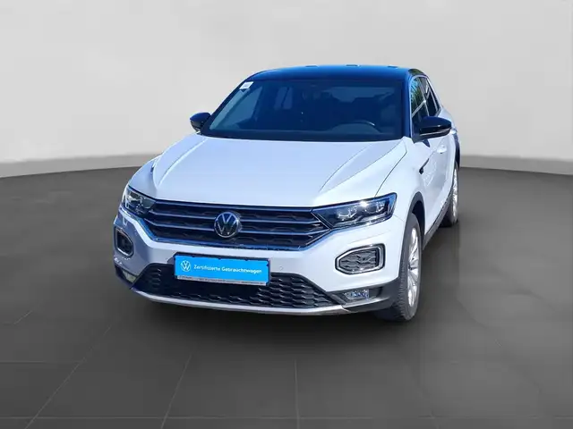 Volkswagen T-Roc view 2
