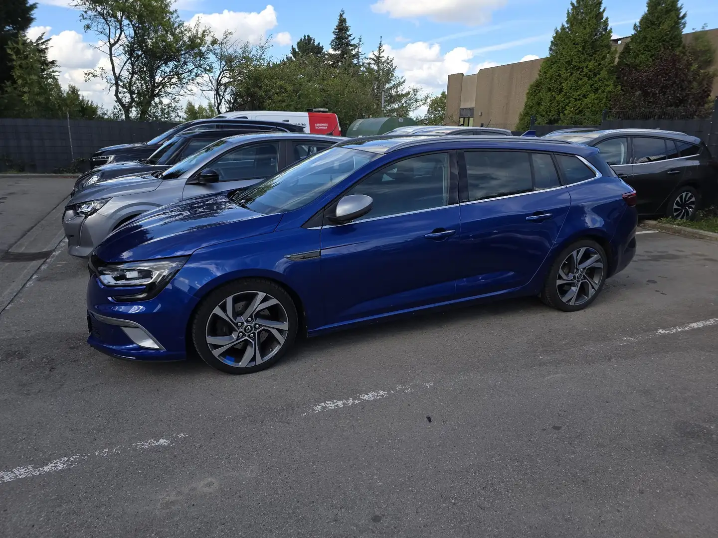 Renault Megane Mégane IV Estate dCi 165 Energy EDC GT - 2