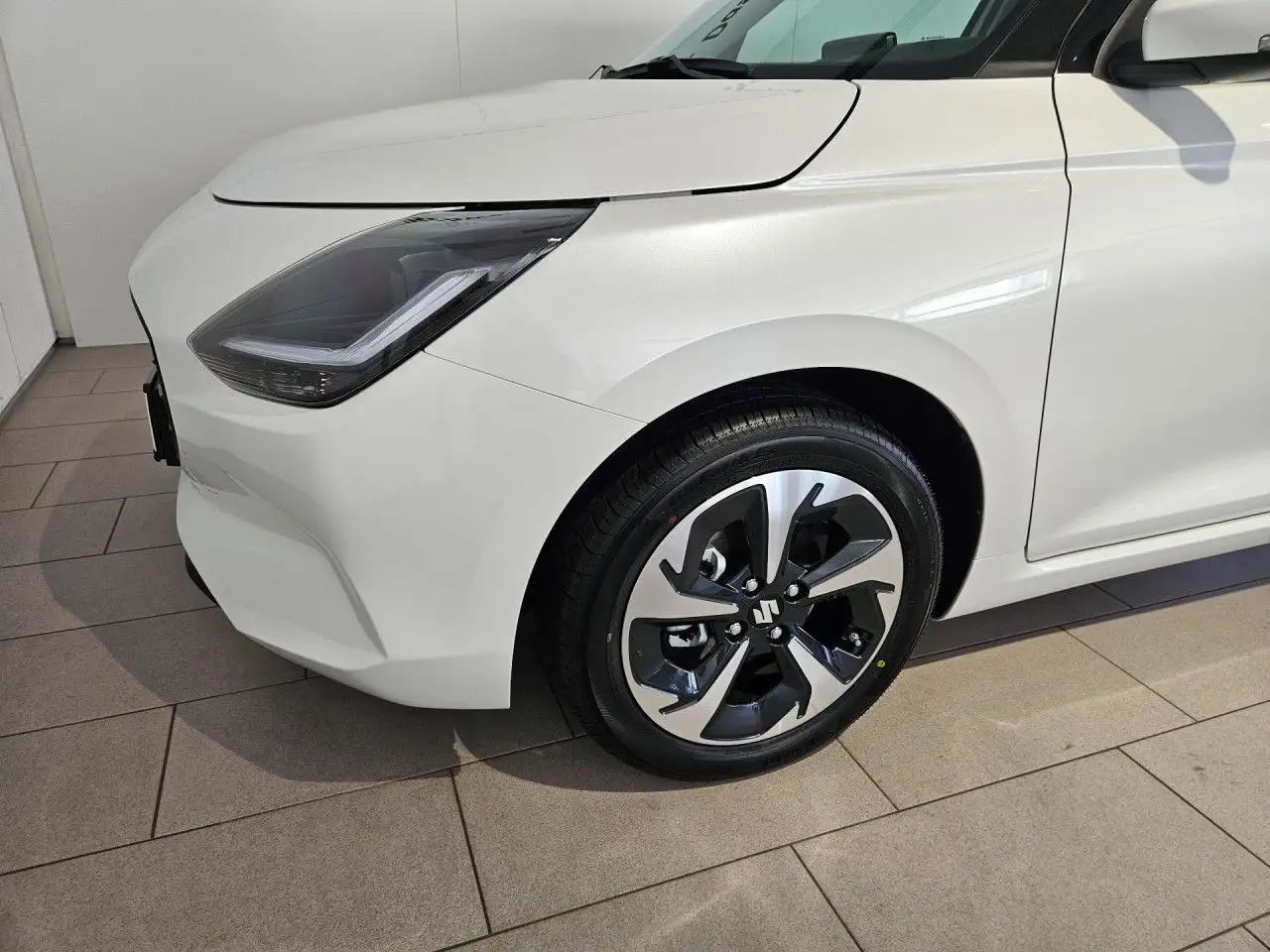 Suzuki Swift 1.2 Comfort+ Hybrid LED ACC Navi Climatronic, миниатюра 3