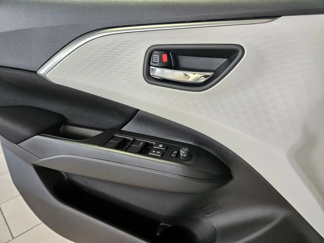 Suzuki Swift 1.2 Comfort+ Hybrid LED ACC Navi Climatronic, миниатюра 6