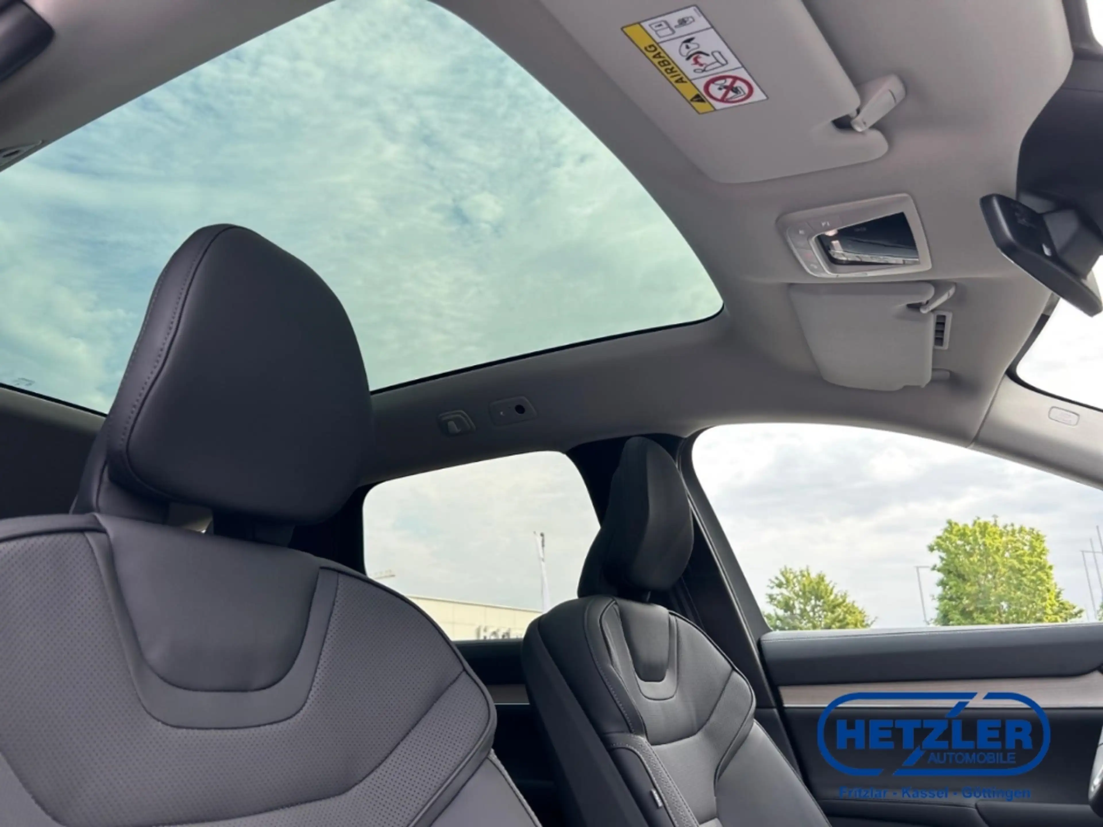 Volvo EX90 Plus Executive AWD 7-Sitzer HUD StandHZG AHK-el. — photo 15