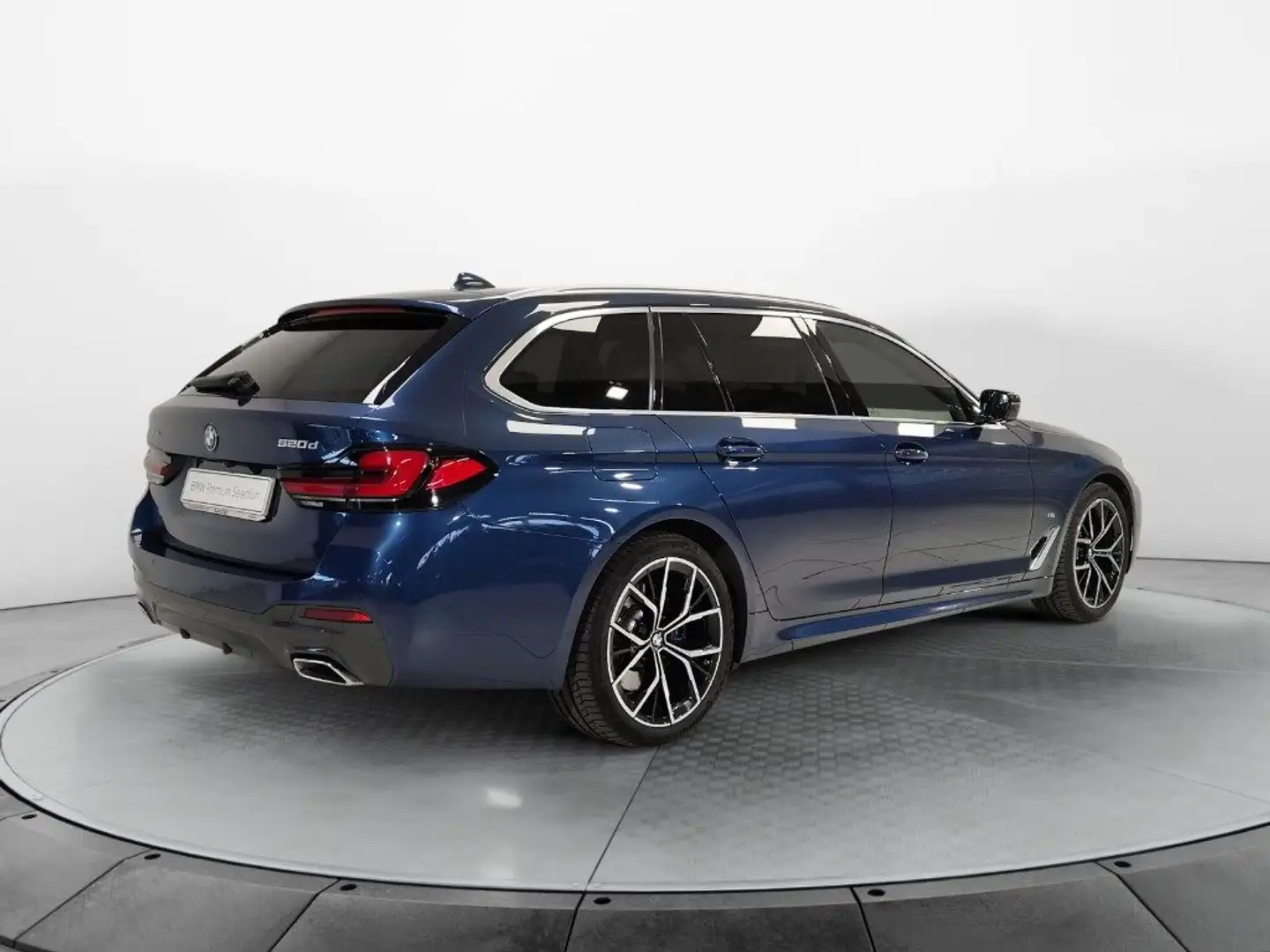 BMW 520 d 48V xDrive Touring Msport Blu/Azzurro - 2