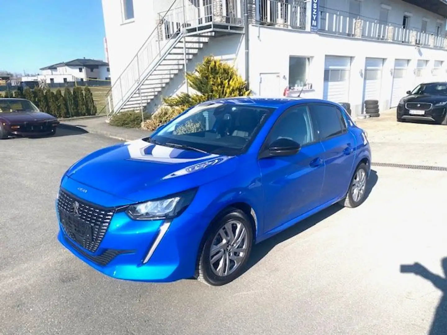 Peugeot 208 208 Active Pack PureTech 100AUTOMATIK KAMERA NAVI Blau - 1