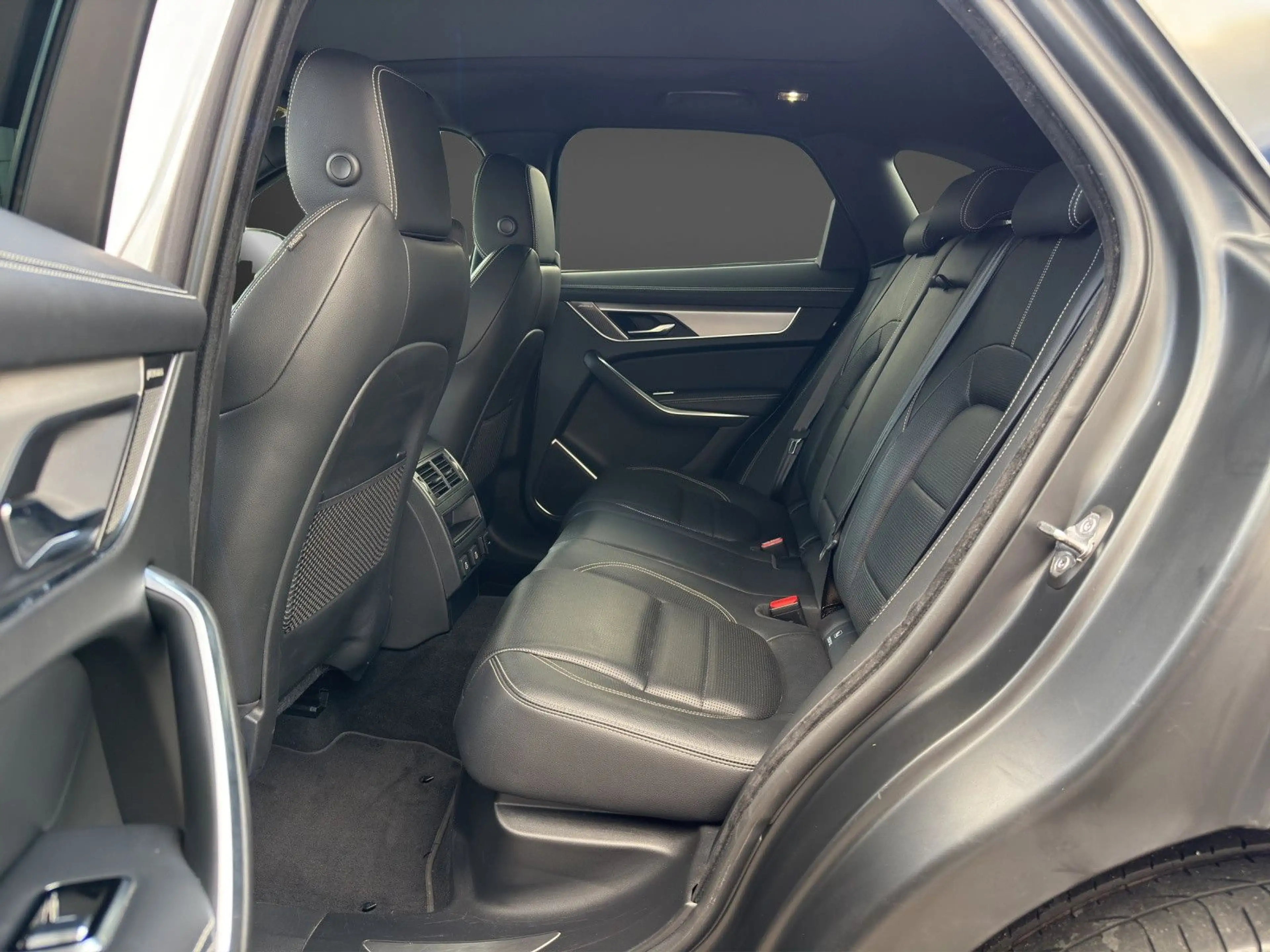 Jaguar F-Pace F-PACE R-Dynamic SE AWD*Panorama*AHK*ACC — photo 14
