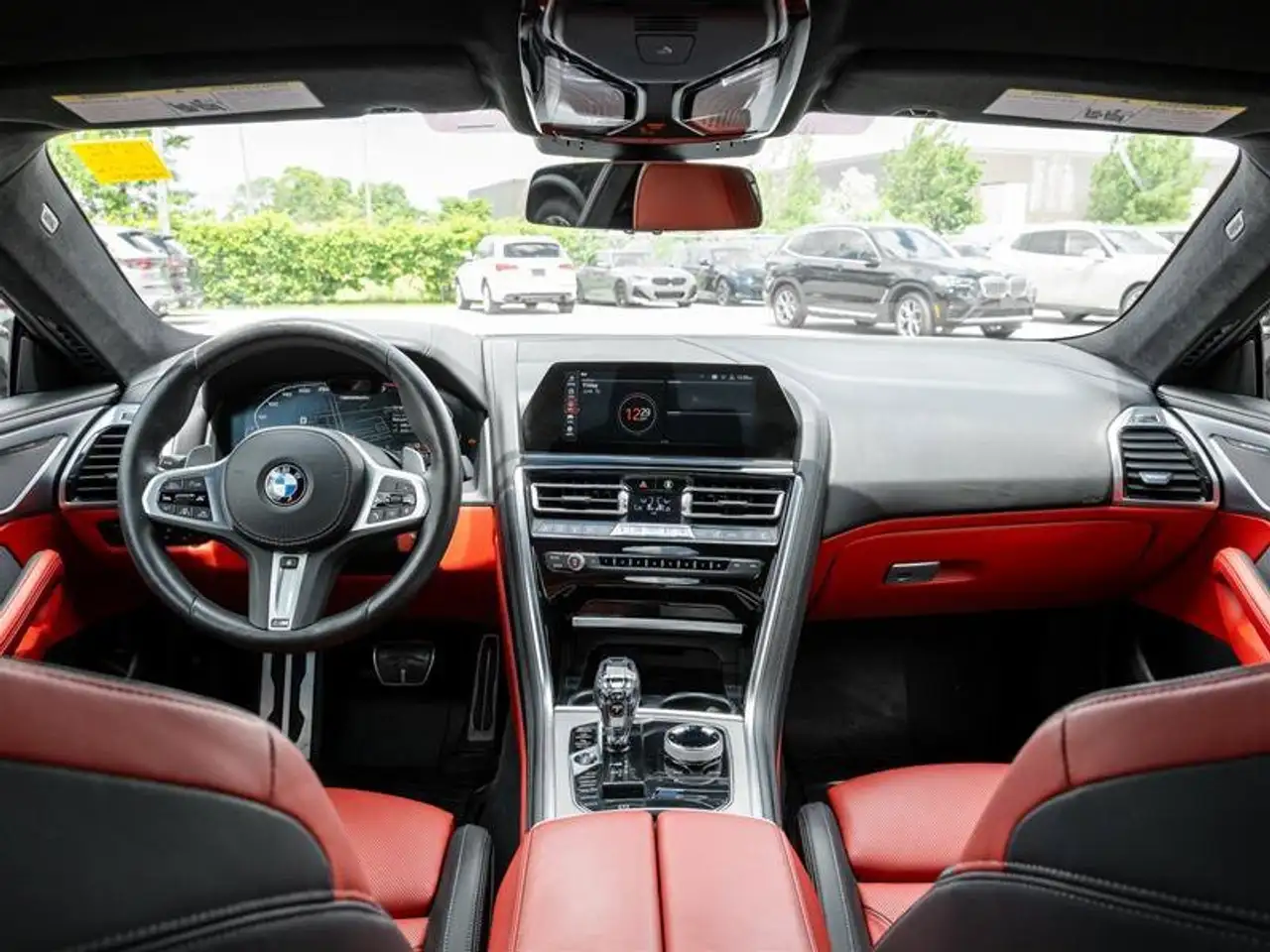 BMW 8 Series photo BMW 8 Series