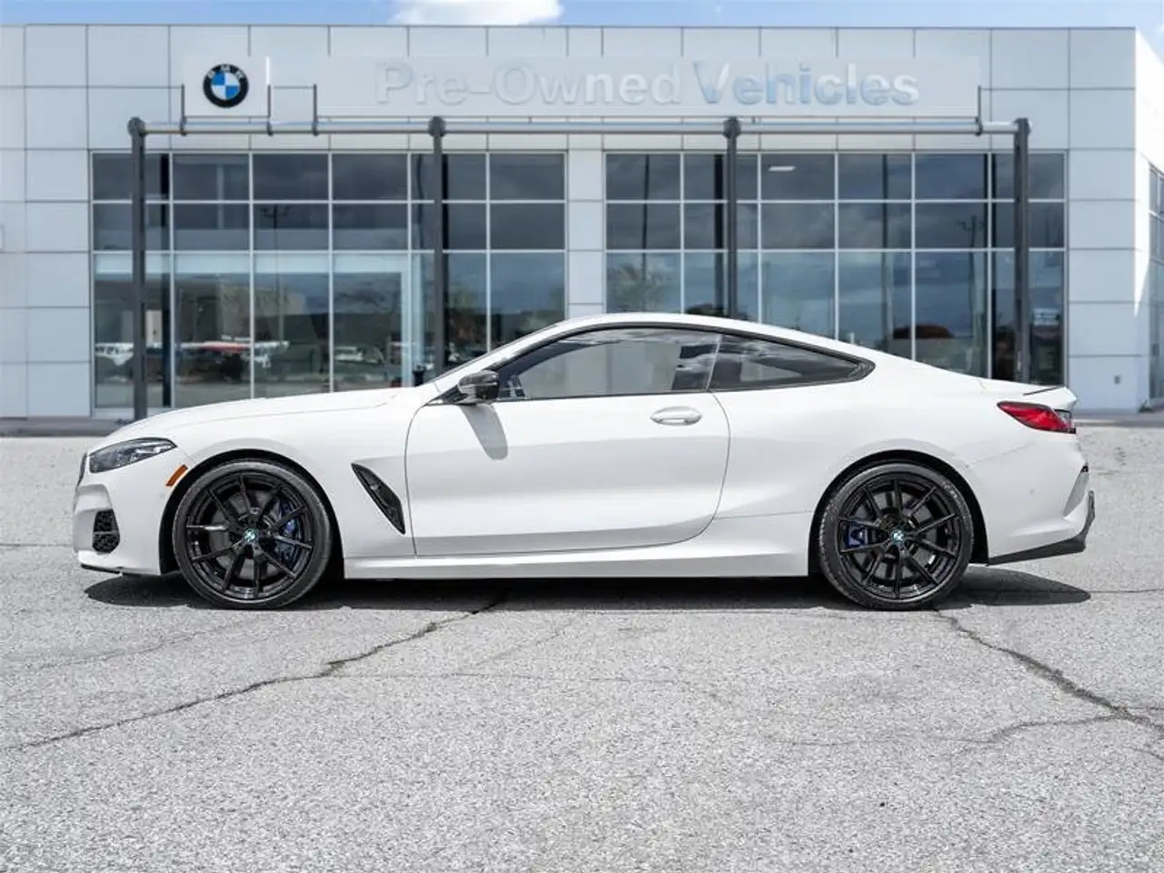 BMW 8 Series photo BMW 8 Series