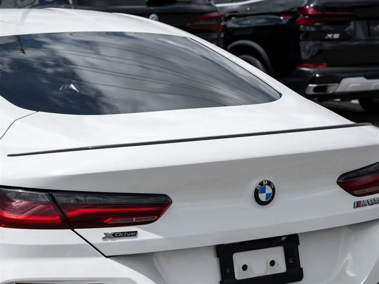 BMW 8 Series photo BMW 8 Series