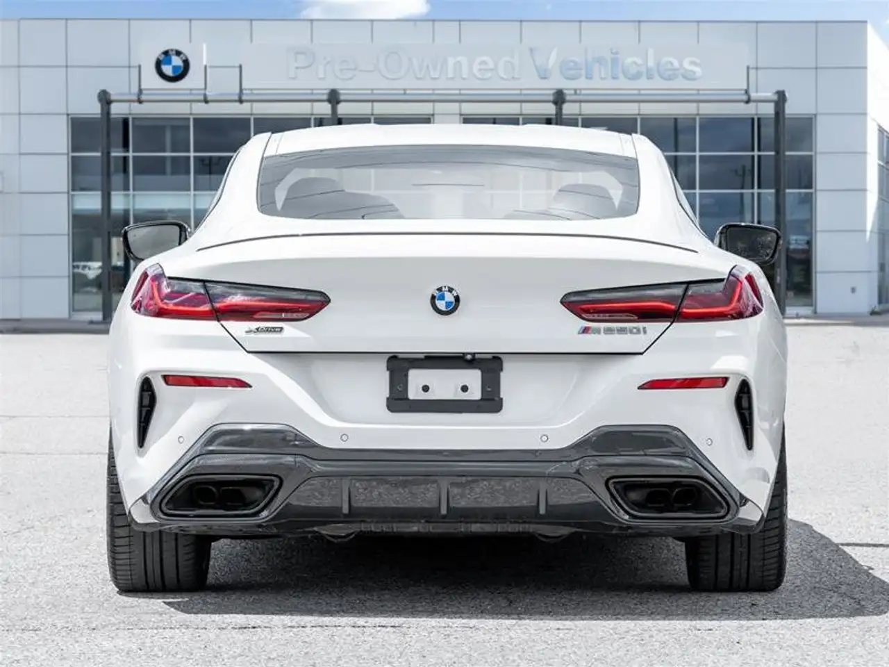 BMW 8 Series photo BMW 8 Series
