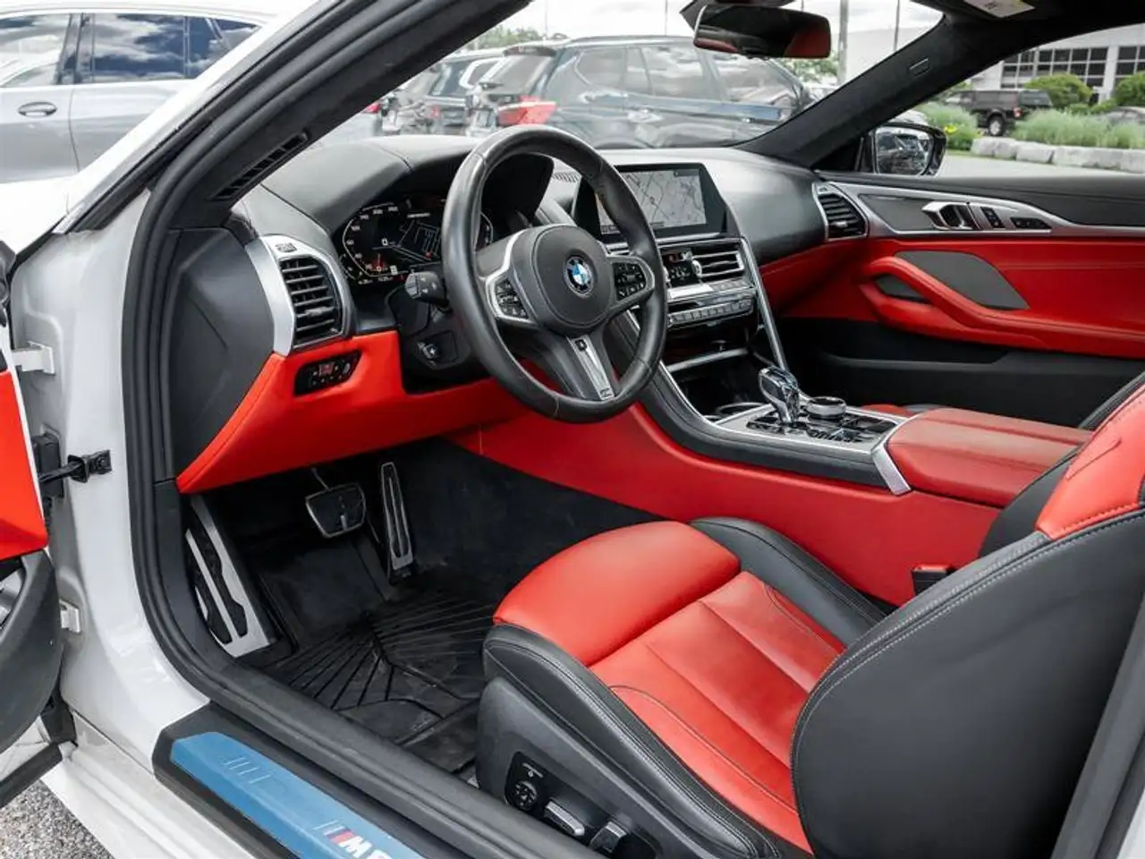 BMW 8 Series photo BMW 8 Series