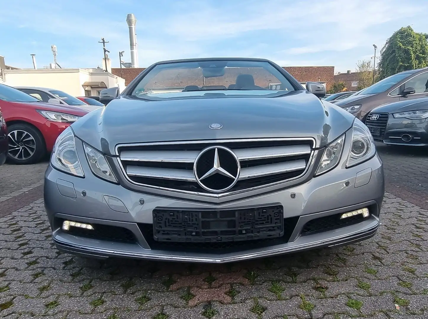 Mercedes-Benz E 200 CGI BlueEfficiency-1.HD-ELEGANCE-KLIMA- Silver - 2