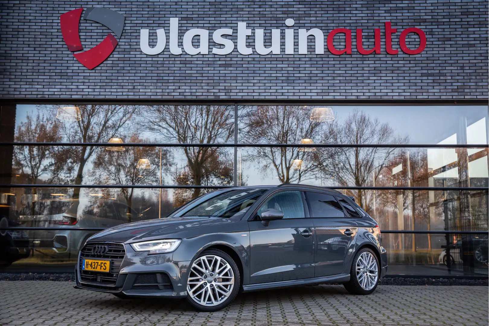 Audi A3 Sportback 1.5 TFSI CoD Sport S Line Edition , Spor Grau - 1