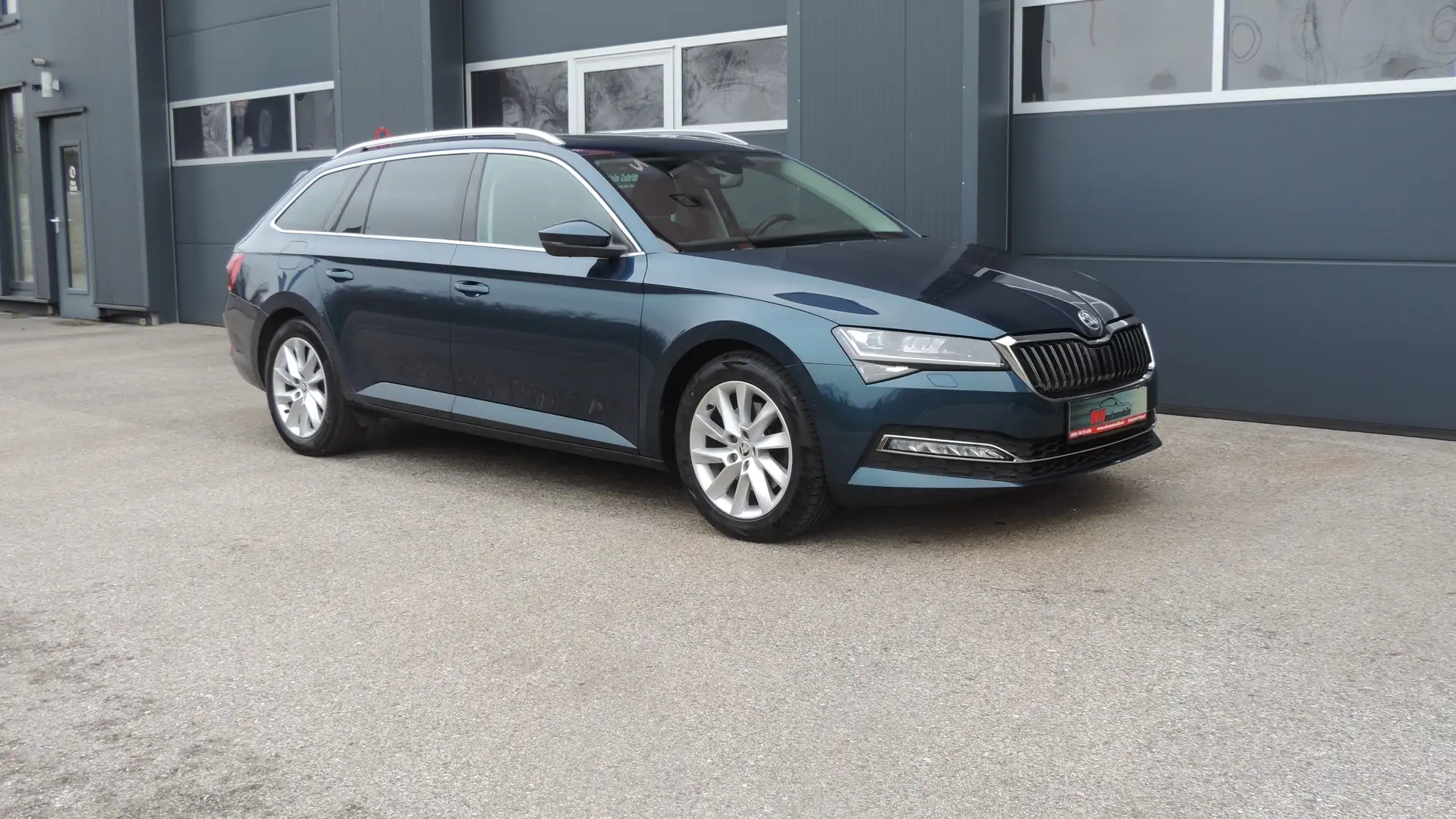 Skoda Superb (VERKAUFT)Kombi 2,0 TDI Style DSG / 1. Besitz / Blau - 2